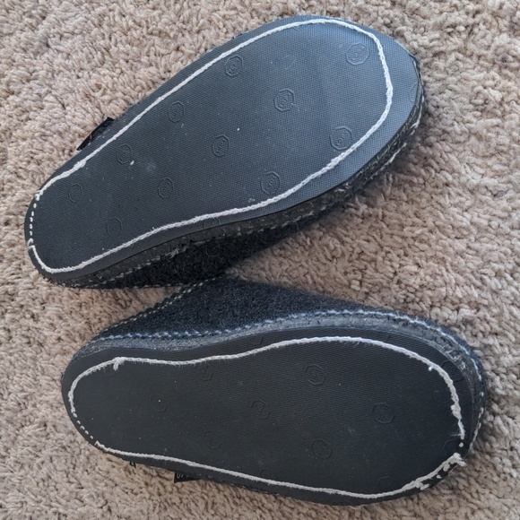 Supportive wool slippers - Picture 2 of 3